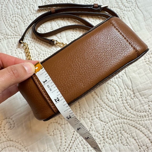 Michael Kors small 7x5 crossbody tan brown bag - Picture 4 of 9